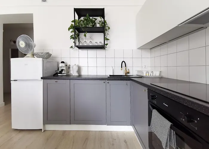 Spacious & Quiet - Old Town & Kazimierz شقة *