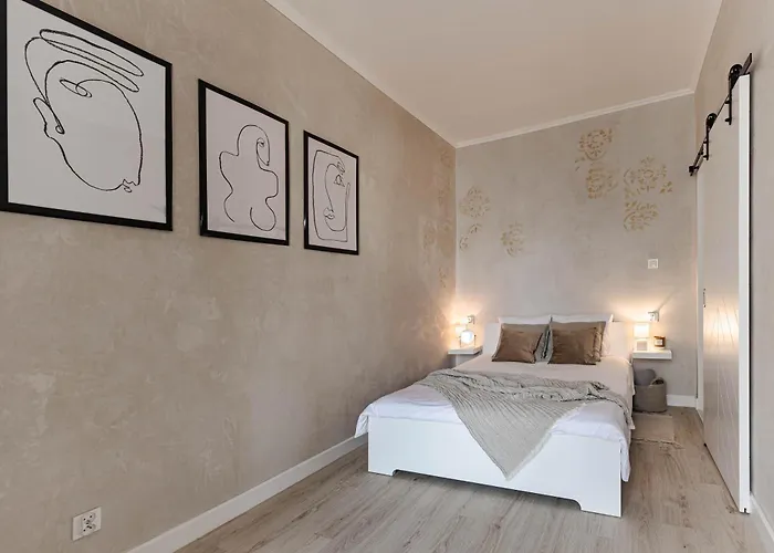 Spacious & Quiet - Old Town & Kazimierz Daire Krakow