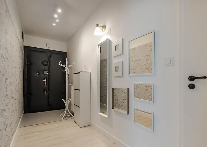 Spacious & Quiet - Old Town & Kazimierz شقة *